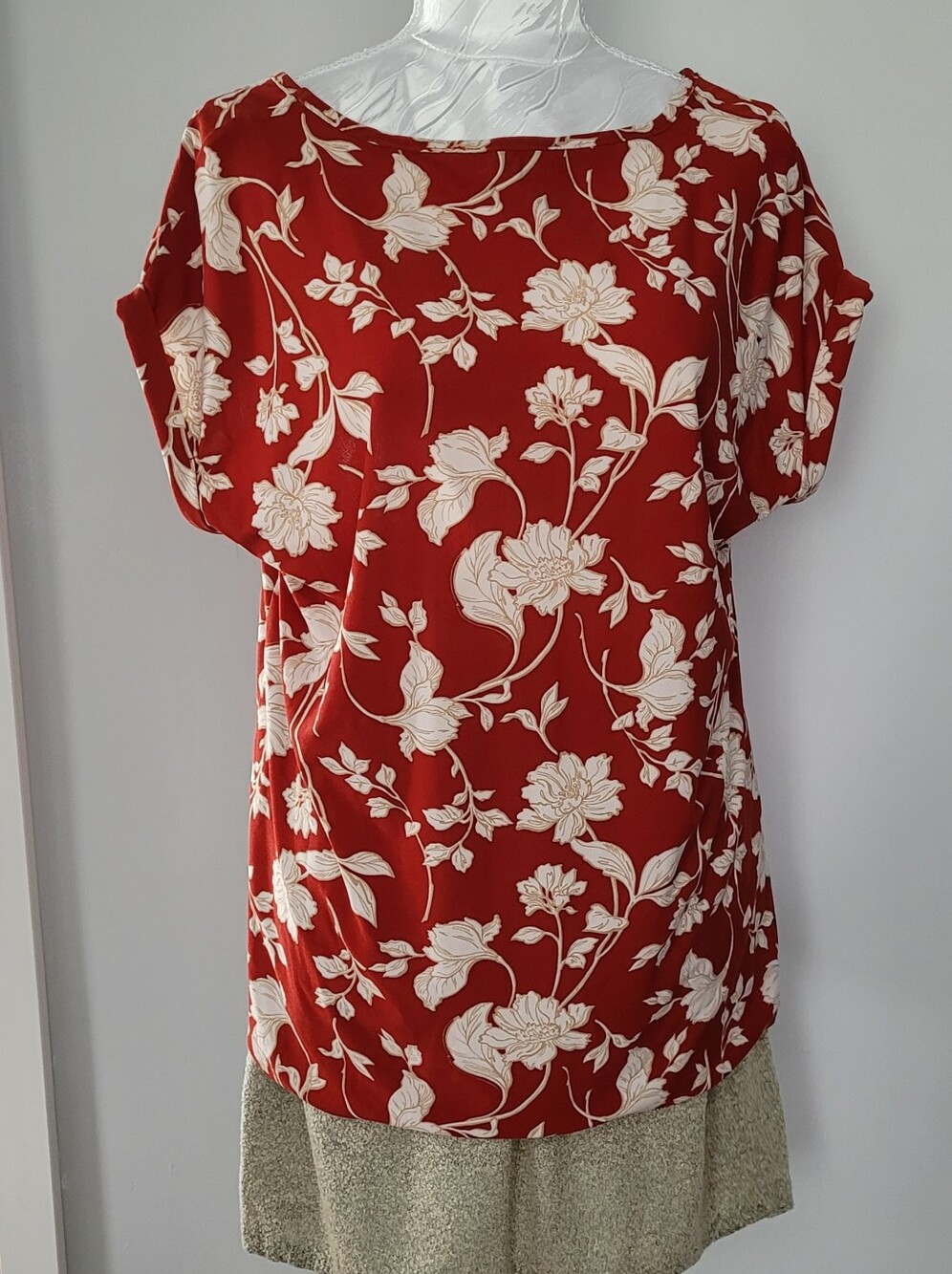Red Floral Short-Sleeve Women's Blouse